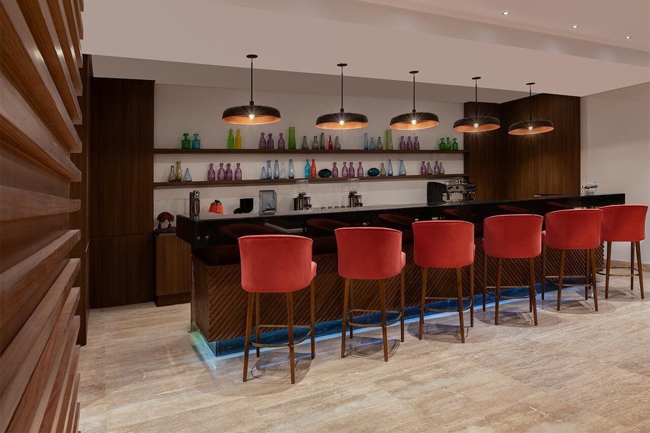 Crystal Inn Hotel - Alamein (Adults Only) Ελ Αλαμέιν Εξωτερικό φωτογραφία The bar at the lounge