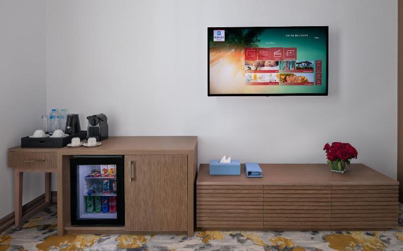 Crystal Inn Hotel - Alamein (Adults Only) Ελ Αλαμέιν Εξωτερικό φωτογραφία A television in a hotel room